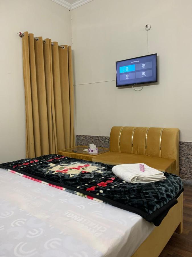 Eden Plus Executive Hotel Lahore Extérieur photo