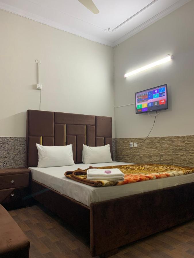 Eden Plus Executive Hotel Lahore Extérieur photo