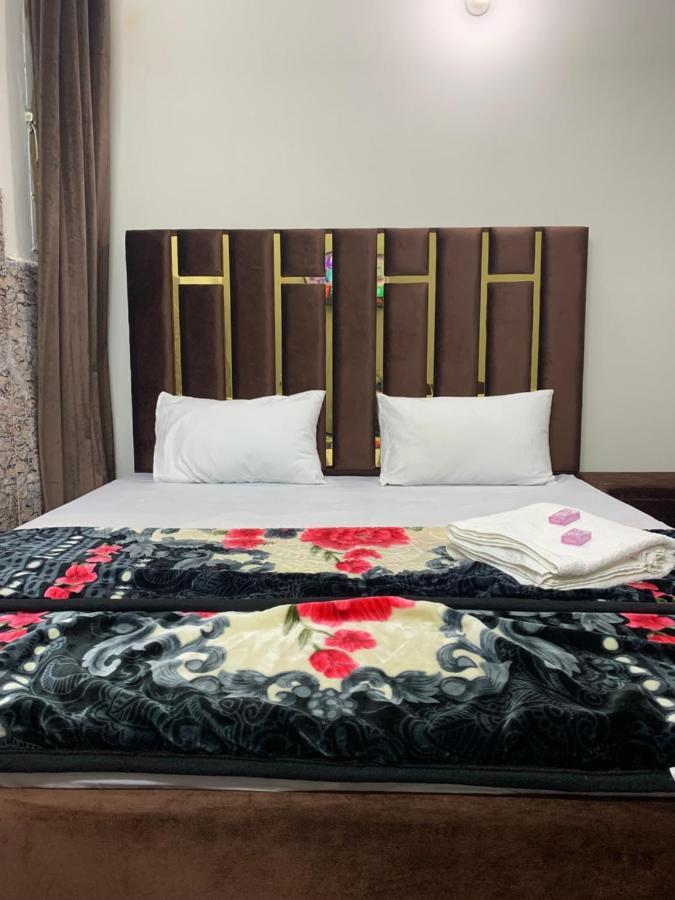 Eden Plus Executive Hotel Lahore Extérieur photo