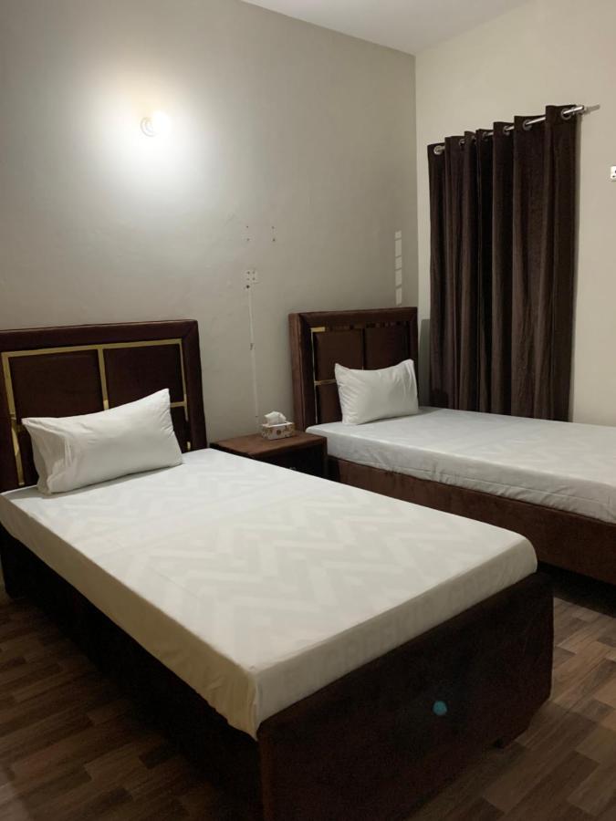 Eden Plus Executive Hotel Lahore Extérieur photo